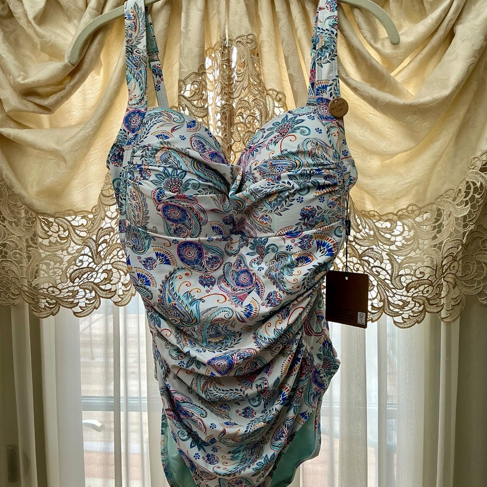 Nip tuck ladies bathing suit NWT size 16